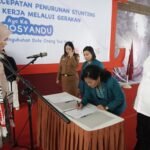 BKB Jadi Pintu Masuk Penanganan Stunting, Bupati Tana Toraja dan Toraja Utara Dikukuhkan Sebagai Duta Orang Tua Hebat