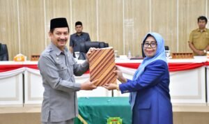 Gelar Paripurna, DPRD Palopo Sepakati 10 Ranperda Dibahas ke Tingkat Pansus