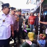 Dua Hari Jelang Lebaran, Pj Gubernur Sulsel Pastikan Harga Kebutuhan Pokok Tetap Terkendali