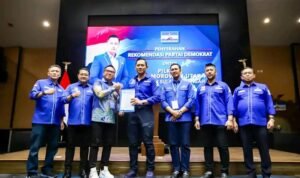 Demokrat Resmi Usung Delis-Djira di Pilkada Morut 2024, AHY Serahkan B1 KWK