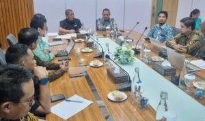Berkunjung ke PLN Sulselrabar, Bupati Irwan Bicarakan Hibah Listrik 10,7 MW PT Vale
