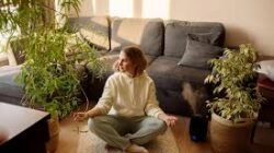 Tren Gaya Hidup Sehat 2025 Dipimpin Oleh Mindfulness dan Aktivitas Outdoor