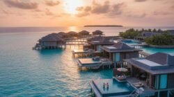 Rekomendasi Resort Mewah di Maladewa yang Menawarkan Fasilitas Kolam Renang Pribadi di Atas Laut